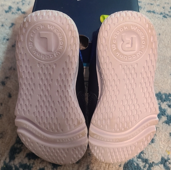 Weebok by Reebox Toddler sneakers - Picture 4 of 4